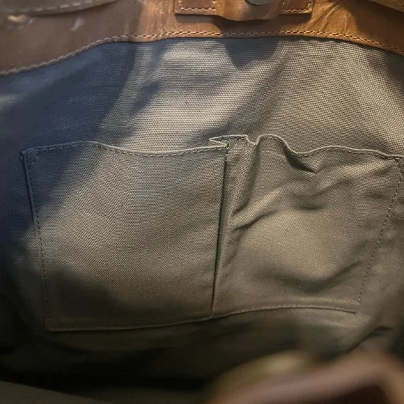 Frye Melissa Leather Hobo Bag -NEW with tags- authentic Frye leather bag - Picture 9 of 15